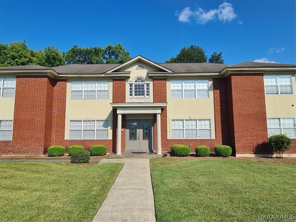 3709 Le Bron Road D, Montgomery, AL 36111