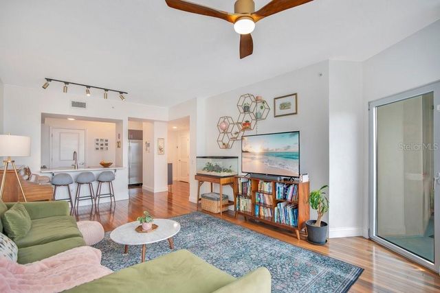 322 E CENTRAL BOULEVARD 1005, Orlando, FL 32801