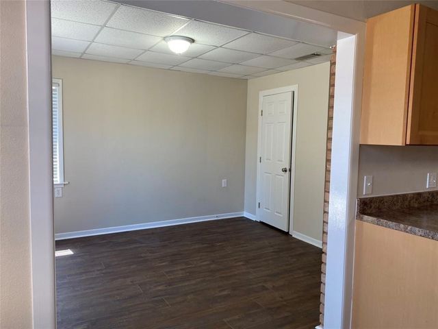 121 Tuna Street, Galveston, TX 77550