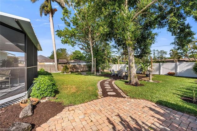 1255 Illinois DR, Naples, FL 34103
