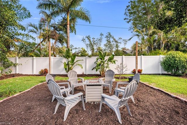 1255 Illinois DR, Naples, FL 34103