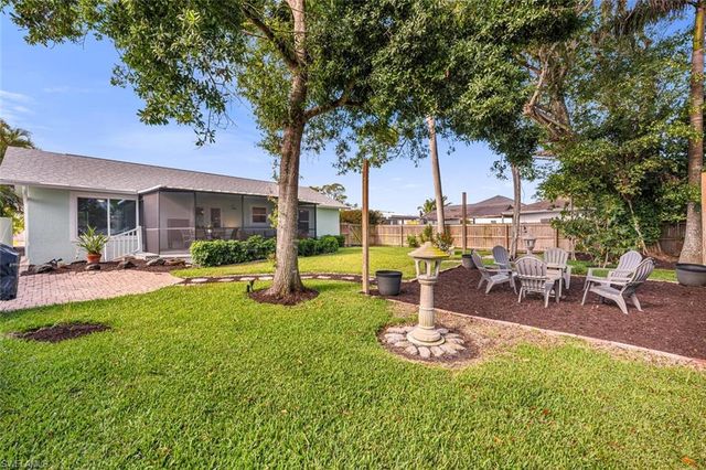1255 Illinois DR, Naples, FL 34103