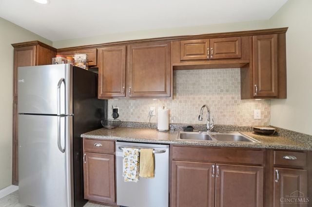 4270 Glenway Avenue, Deer Park, OH 45236