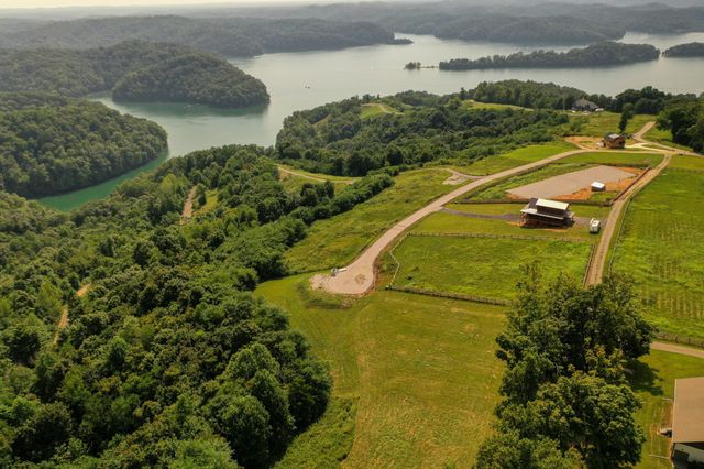 24B Bluegill Lane, Hilham, TN 38568