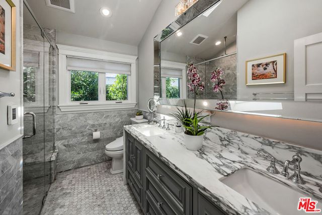 10819 Garfield Avenue, Culver City, CA 90230