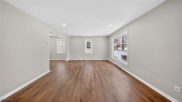 16811 Invermere Avenue, Cleveland, OH 44128