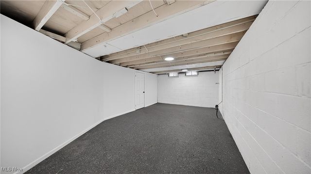 16811 Invermere Avenue, Cleveland, OH 44128