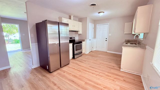 105 Superior Avenue SE, Huntsville, AL 35802