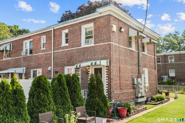 18 Court A, Bridgeport, CT 06610