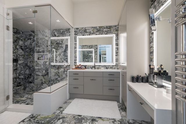 50 Liberty PH2A, Boston, MA 02210