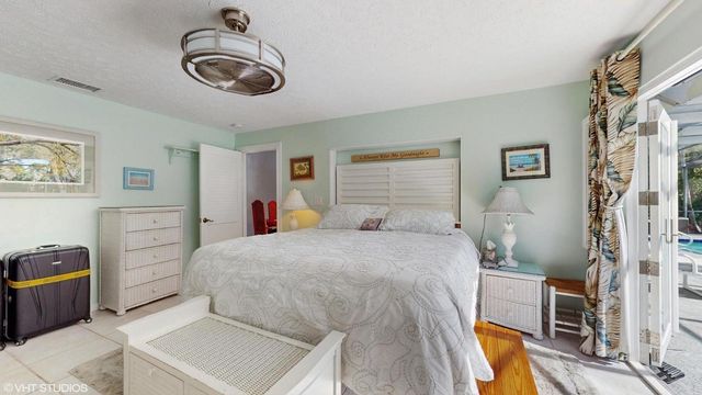 9278 SE Sharon Street SE, Hobe Sound, FL 33455