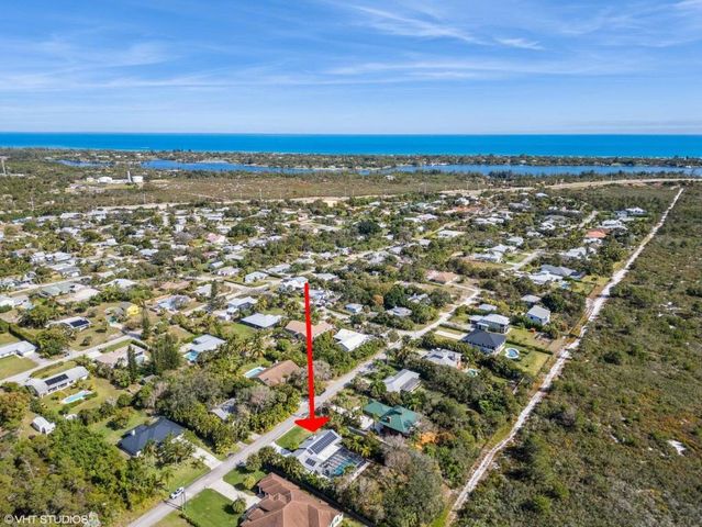 9278 SE Sharon Street SE, Hobe Sound, FL 33455