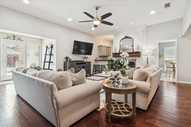 1536 Copper Creek Drive, Plano, TX 75075