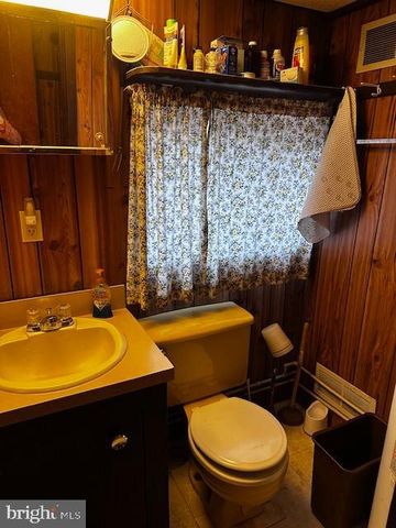 4998 BLACK LOG RD, Orbisonia, PA 17243