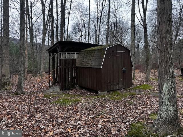 4998 BLACK LOG RD, Orbisonia, PA 17243