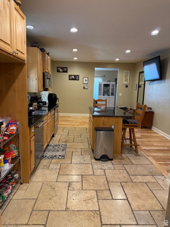 488 W 1ST AVE, Midvale, UT 84047 — photo 2