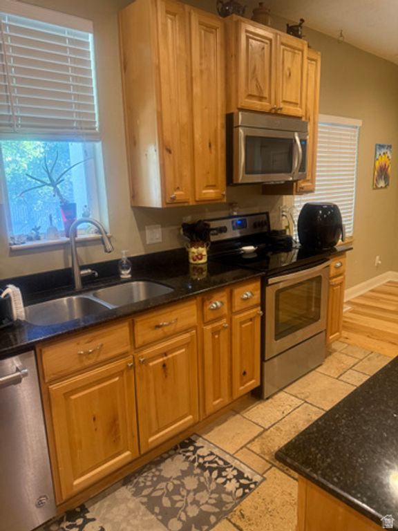 488 W 1ST AVE, Midvale, UT 84047 — photo 4