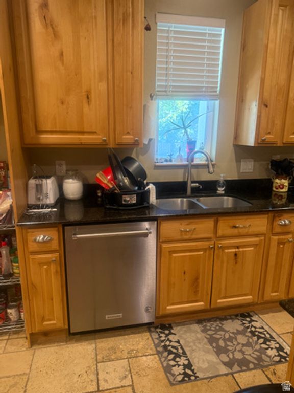488 W 1ST AVE, Midvale, UT 84047 — photo 5