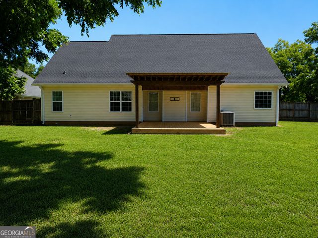 262 Grove Lane, Kathleen, GA 31047