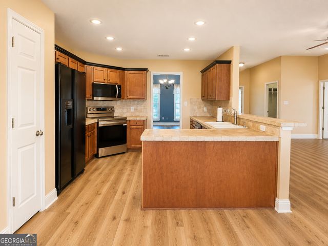 262 Grove Lane, Kathleen, GA 31047