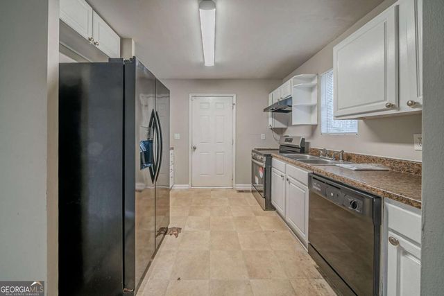 6112 Shadow Rock Lane, Lithonia, GA 30058
