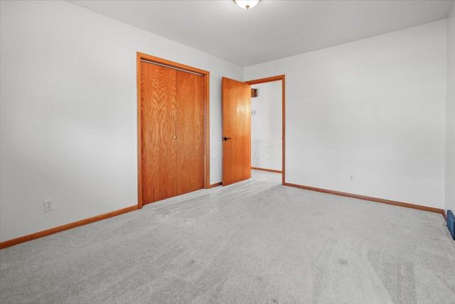 1704 Naughtingham Road, Newark, OH 43055