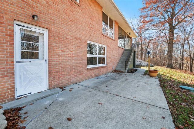 1704 Naughtingham Road, Newark, OH 43055