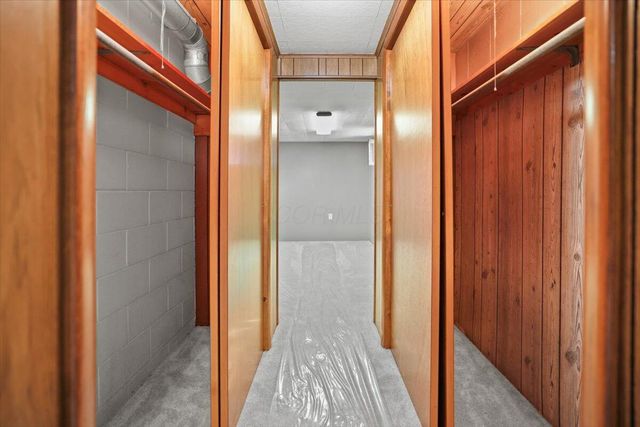 1704 Naughtingham Road, Newark, OH 43055