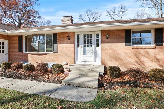 1704 Naughtingham Road, Newark, OH 43055