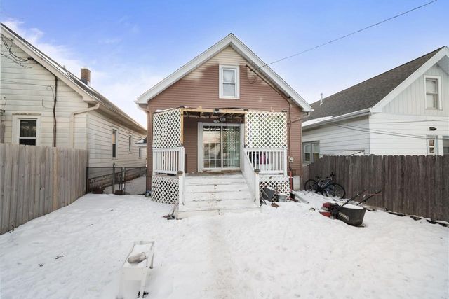 2960 S 15th PLACE, Milwaukee, WI 53215
