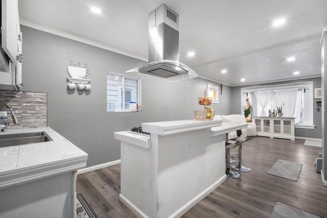 2960 S 15th PLACE, Milwaukee, WI 53215