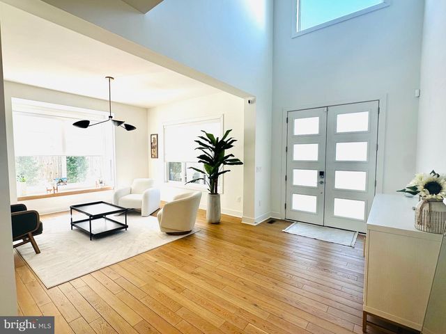 2033 GRIFFITH ROAD, Falls Church, VA 22043