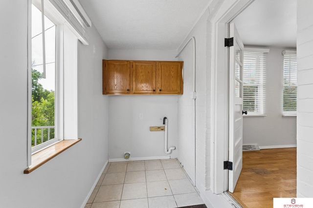 6312 Evans Street, Omaha, NE 68104