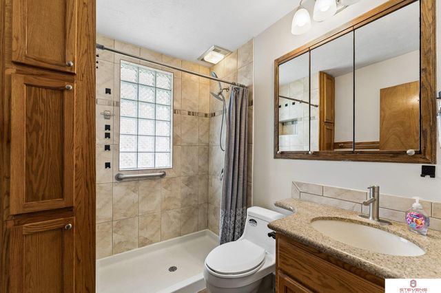 6312 Evans Street, Omaha, NE 68104