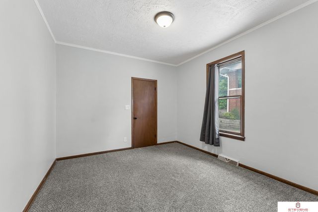 6312 Evans Street, Omaha, NE 68104