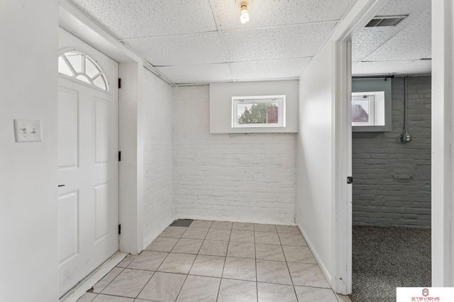 6312 Evans Street, Omaha, NE 68104