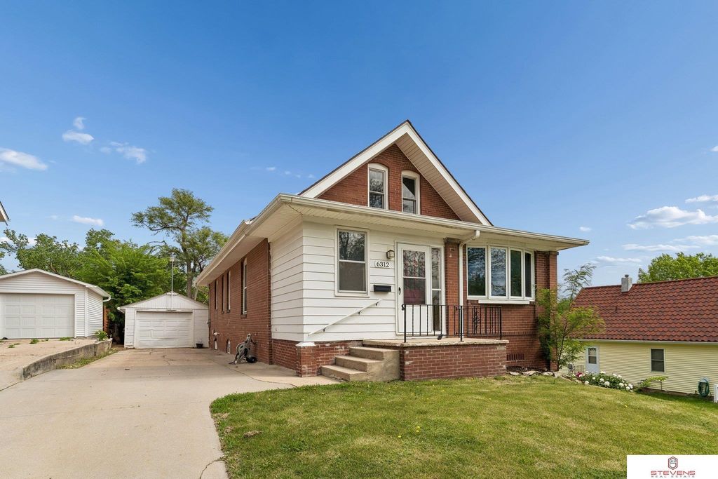 6312 Evans Street, Omaha, NE 68104