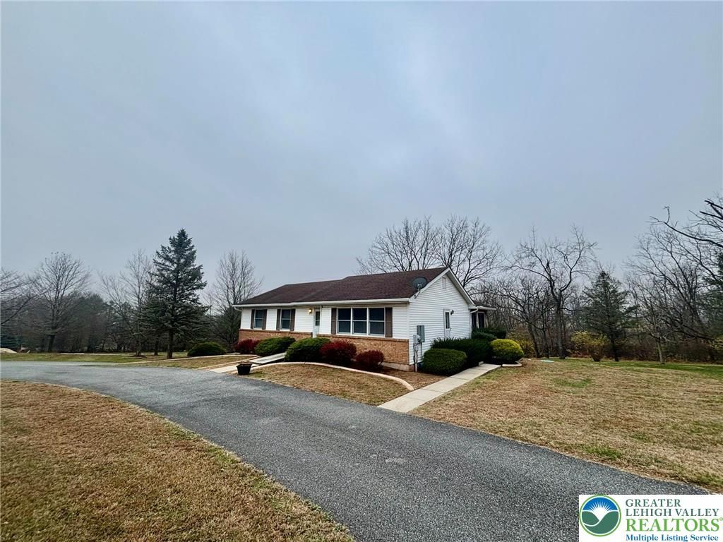 132 Nazareth Drive, Moore Twp, PA 18064