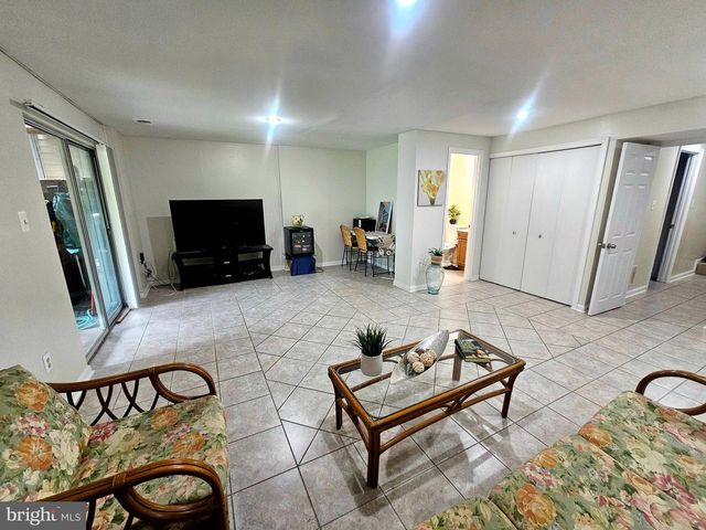 19 CASINO CT, Silver Spring, MD 20906