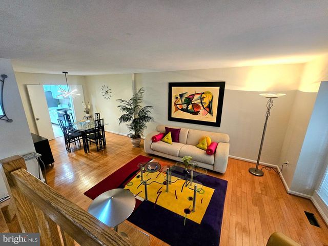 19 CASINO CT, Silver Spring, MD 20906