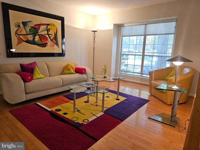 19 CASINO CT, Silver Spring, MD 20906