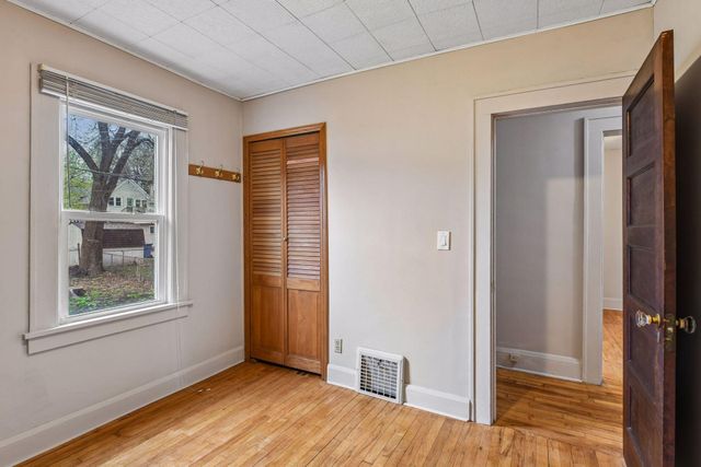 1038 23rd Avenue SE, Minneapolis, MN 55414