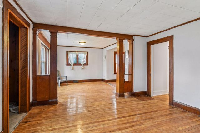 1038 23rd Avenue SE, Minneapolis, MN 55414