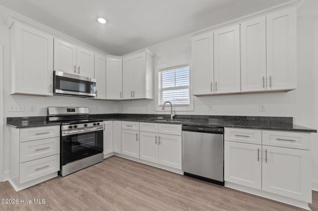 617 Abigail Taylor Drive B, Greenville, NC 27834