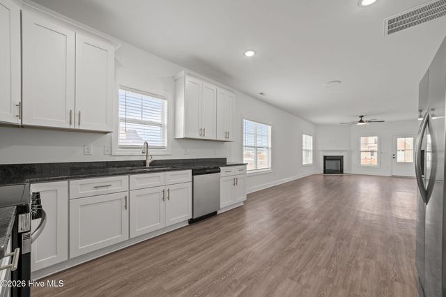 617 Abigail Taylor Drive B, Greenville, NC 27834