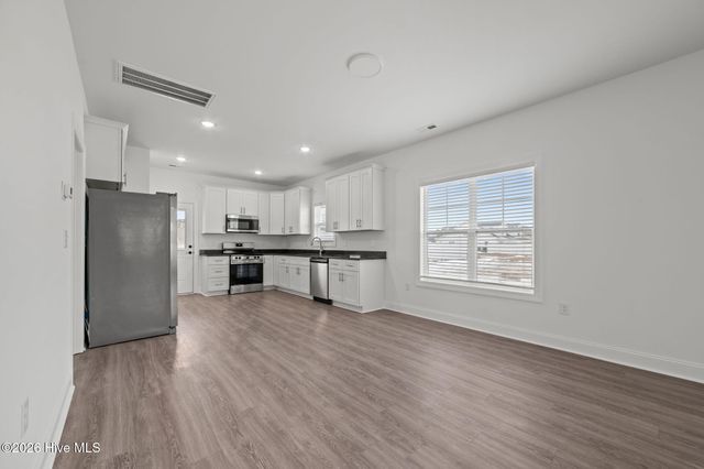 617 Abigail Taylor Drive B, Greenville, NC 27834