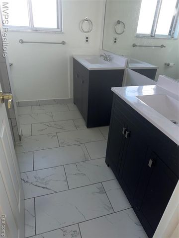 35267 Eden Park Drive, Sterling Heights, MI 48312