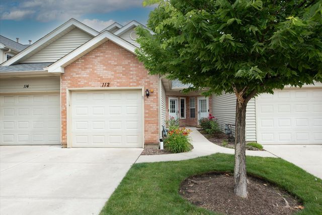 112 GOLFVIEW Drive 112, Glendale Heights, IL 60139