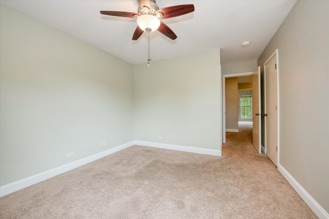 112 GOLFVIEW Drive 112, Glendale Heights, IL 60139
