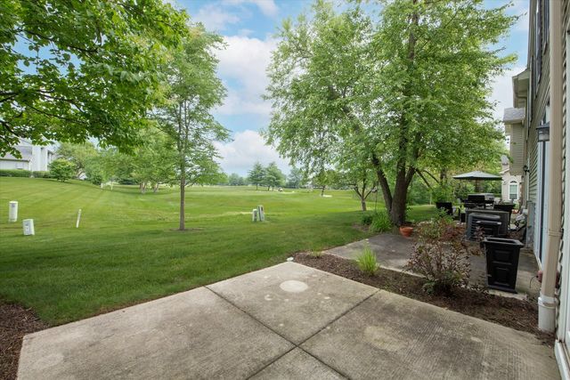 112 GOLFVIEW Drive 112, Glendale Heights, IL 60139